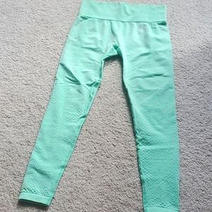 small gymshark seamless leggings